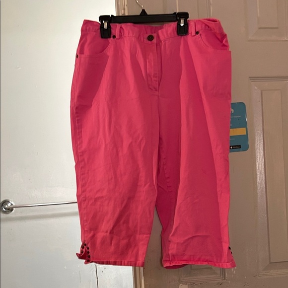 Women's Pink Shorts - Picture 1 of 1